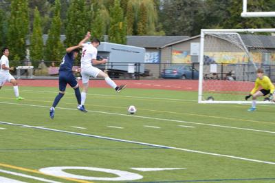 A7 boys soccer, ivar solano.JPG
