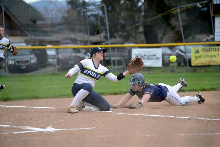Three-straight wins for HRV softball to open the season