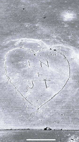 Sidewalk heart