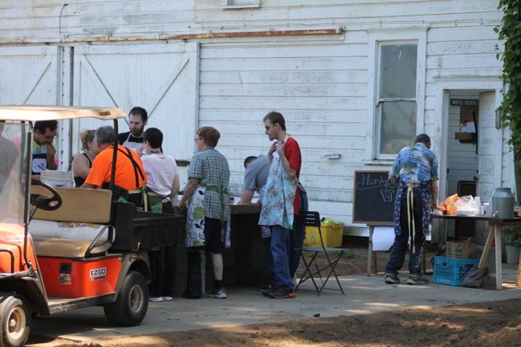 New nonprofit brings art to special needs community