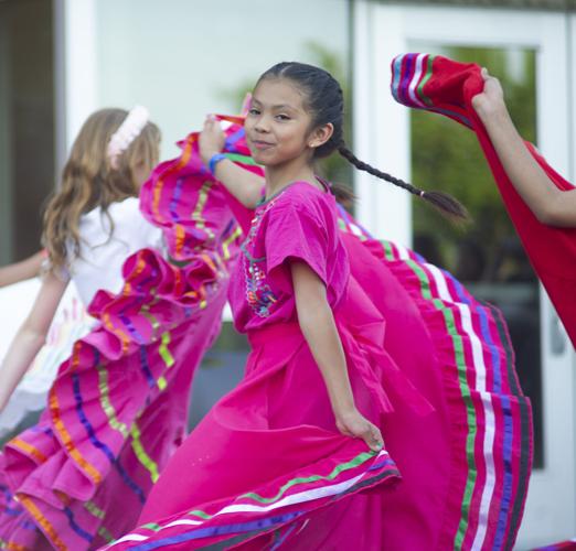 TDMS_festival_chenowith_dancers_3.jpg