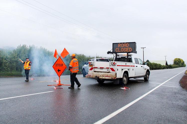 Ammonia leak closes Hwy 35