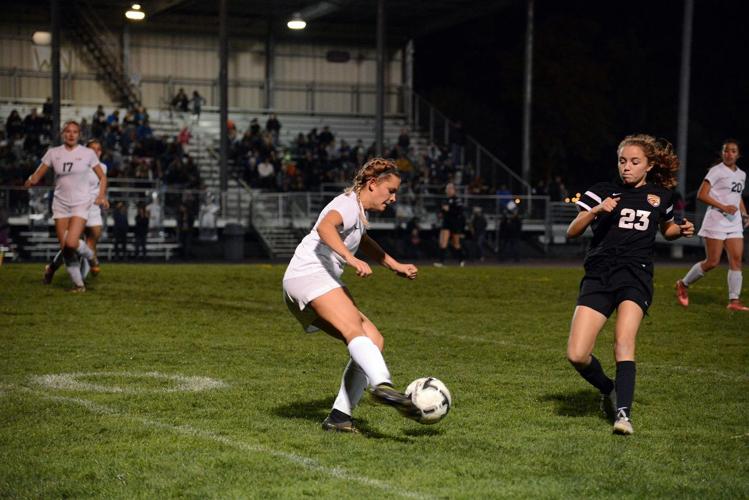 Girls defeat The Dalles 7-1, look ahead to playoffs