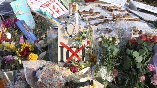 People gather in Minneapolis at memorial site for second slain protester