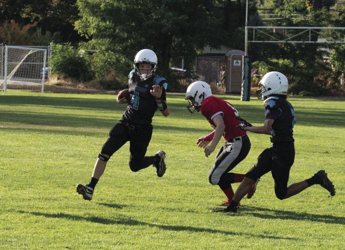 HRMS Football #7.jpg