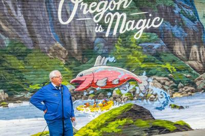The Dalles Celebrates Travel Oregon Mural Columbia Gorge Columbiagorgenews Com