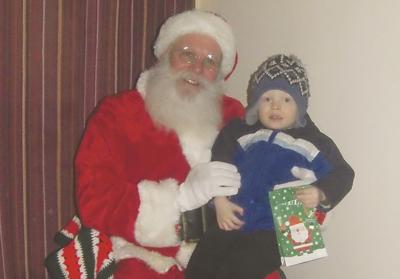Kids, adults visit with Santa Claus Saturday night