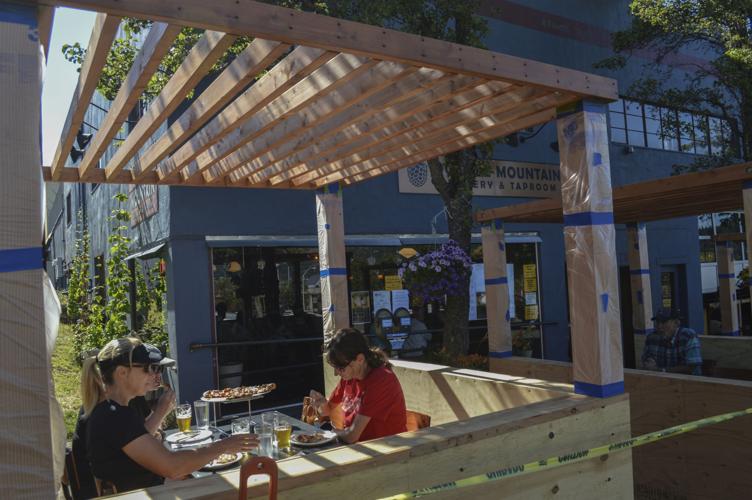 HR parklets Mountain.jpg