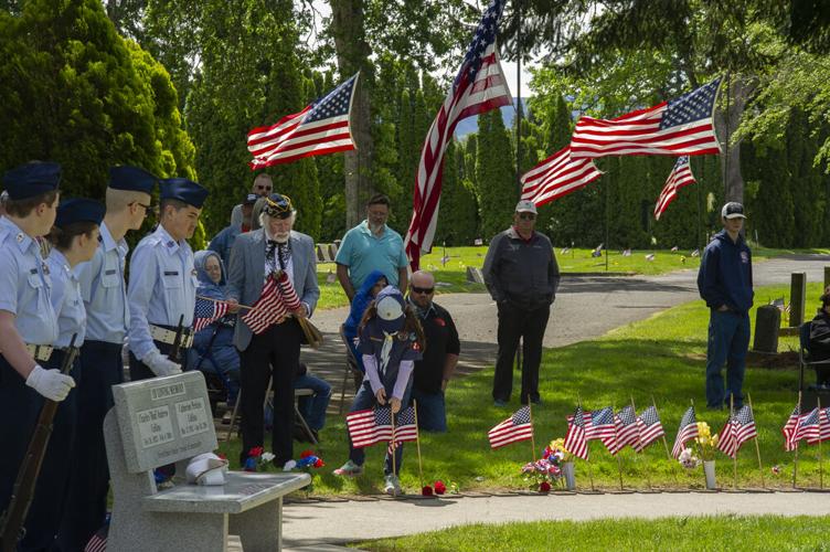 Hood River Memorial Day ceremonies
