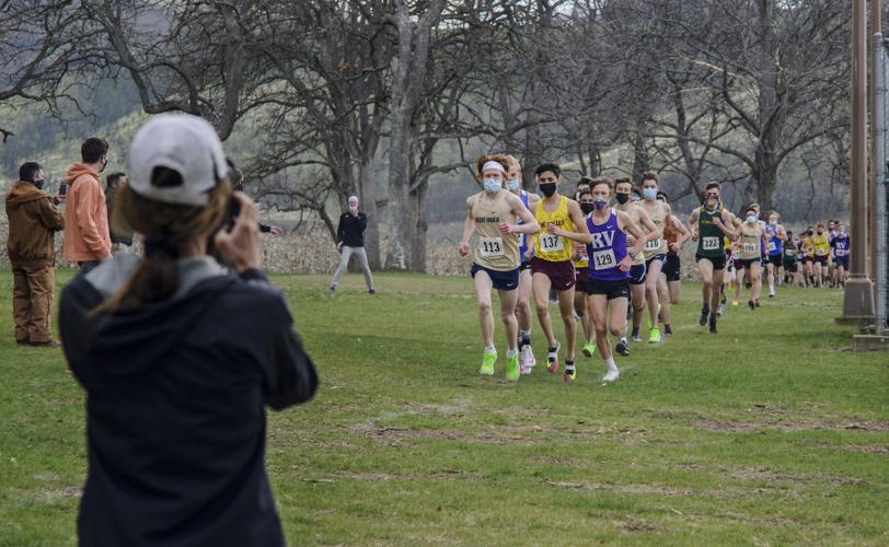 District XCountry Boys_MBG0448.jpg
