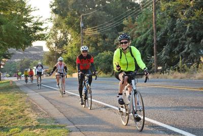 Photo: Cycle Oregon rolls through Klickitat County