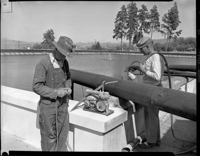 The Dalles history Scene at reservoir, 1951.jpg