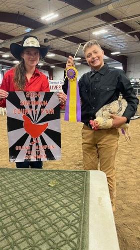 GrCh Poultry Showman Clyde Moore.jpg