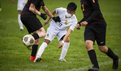 The Dalles versus Hood River Valley, boys soccer