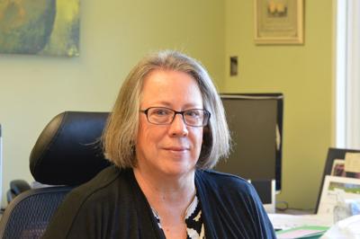 Gorge Fruit Growers’ Jean Godfrey has big heart for orchard industry