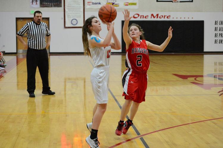 Hawk girls lock up Big Sky berth with Arlington upset