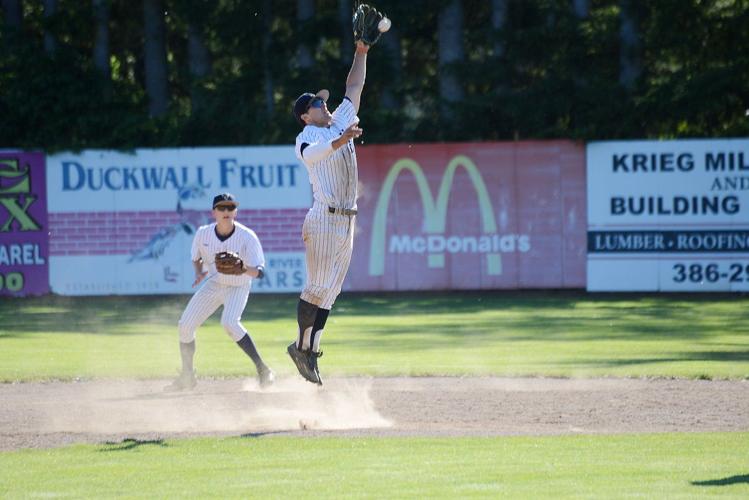 Hood River Valley baseball team grabs second-consecutive CRC title