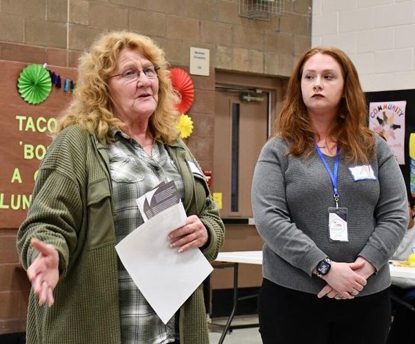 Trout Lake talks opioids | News | columbiagorgenews.com