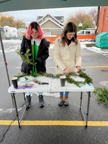 Matched since May 2022, Nachelle and Danielle love to spend time crafting together, so this event was right up their alley. Photo courtesy The Next Door