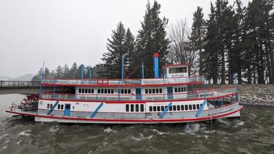 Sternwheeler Columbia Gorge