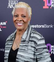 R&B legend Dionne Warwick to come to Hood River April 13
