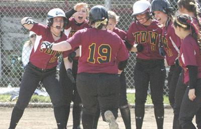 T-Dub teams sweep two games