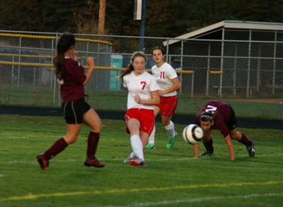 Strong finish sought by Columbia High School soccer