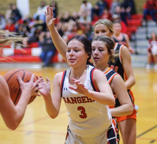 Dufur versus Wallowa, varsity basketball