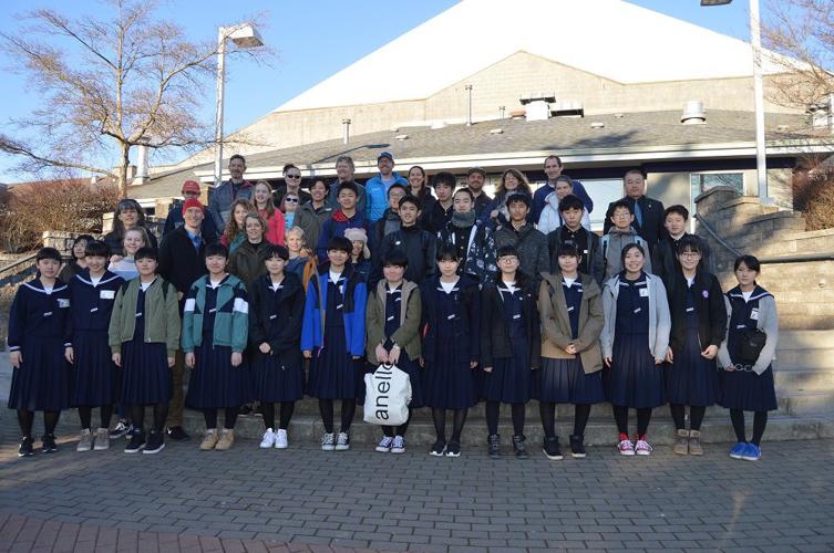 Group goodbye (1).JPG