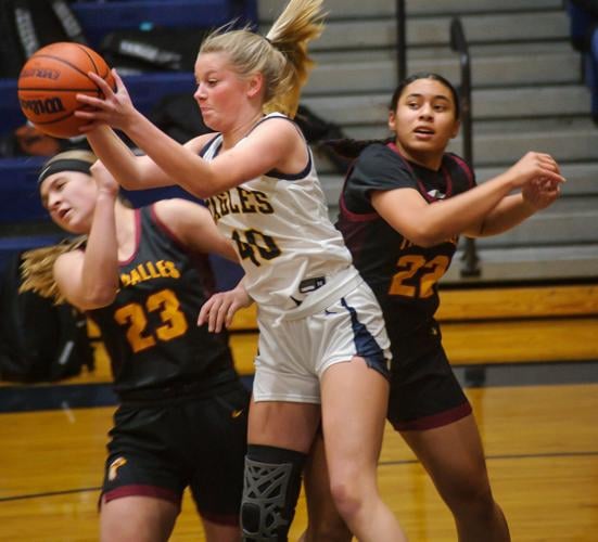 The Dalles girls basketball versus Hood River Valley