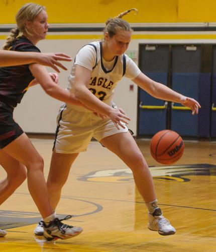 The Dalles girls basketball versus Hood River Valley