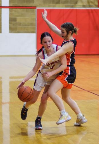 Dufur versus Wallowa, varsity basketball