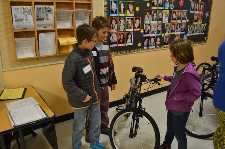 Immanuel Lutheran youth donate bikes to May St., Westside