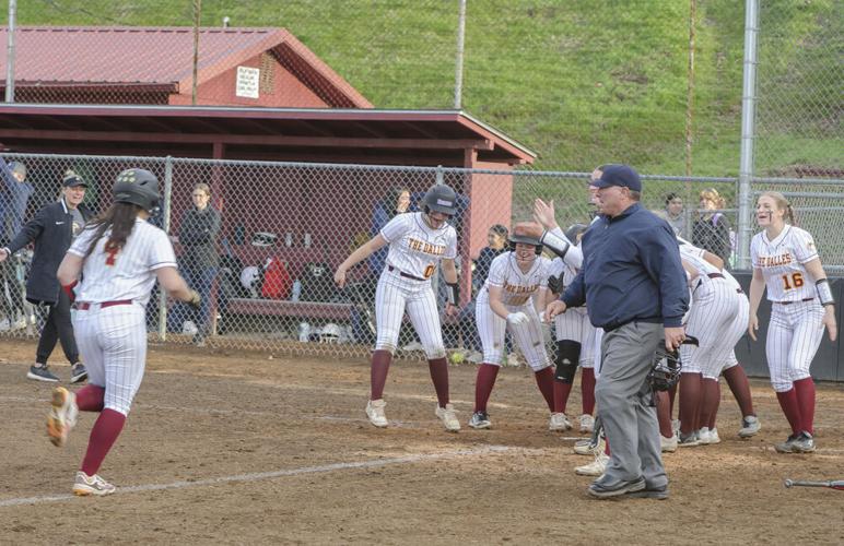 The Dalles softball versus Hood River Valley.