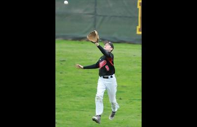 Dufur runs win streak to 13