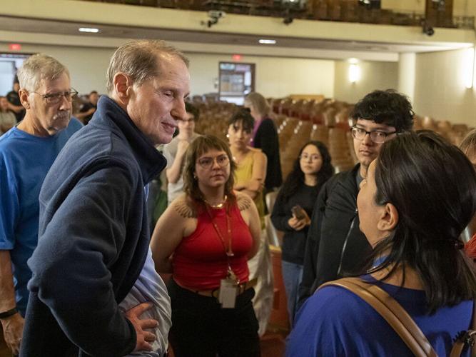Wyden town hall