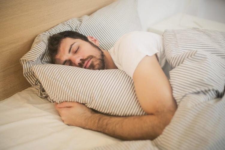 Can less sleep slow down aging?