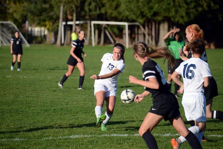 HRV girls soccer take sixth consecutive CRC title
