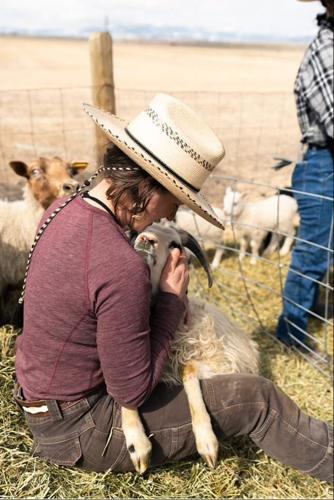 Lacey Carr hosts all-women’s shepherdess skills course