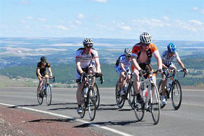 Video: Mt. Hood Cycling Classic Columbia Hills Road Race
