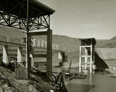 1965 collapsed bridge over John Day.jpg