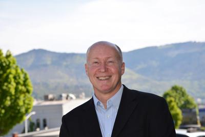 Starnes pursues governorship