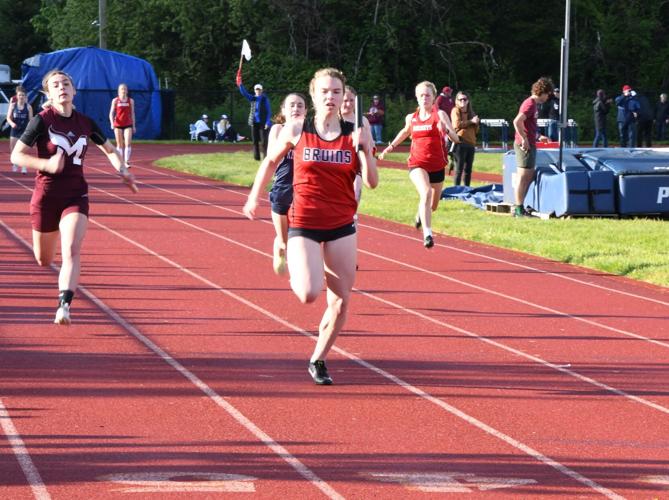 Hannah Polkinghorn in 4x100 RelayDSC_0268.JPG