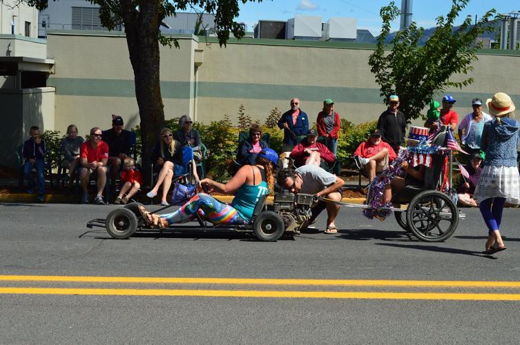 Editor's Notebook: Cowboy sing-along and the go-cart doctor give parade true community meaning