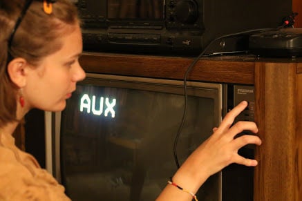 B1 noah, sister with VCR.JPG