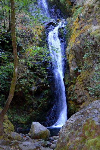 Columbia River Historic Highway trail work underway