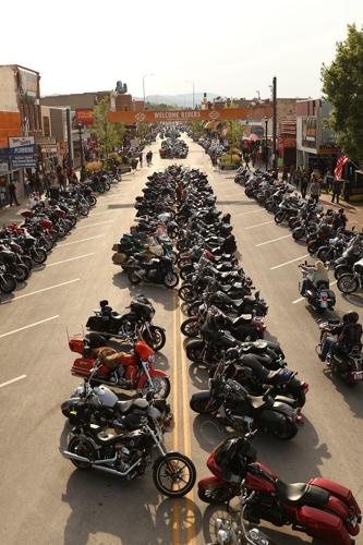 B1 vertical, sturgis bikes.JPG