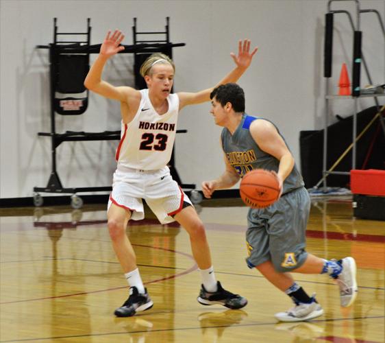 Hawks dominate with weekend wins