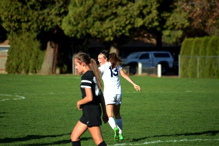 HRV girls soccer take sixth consecutive CRC title