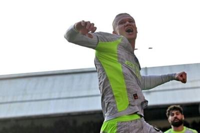 Erling Haaland celebrates scoring against Crystal Palace at Selhurst Park